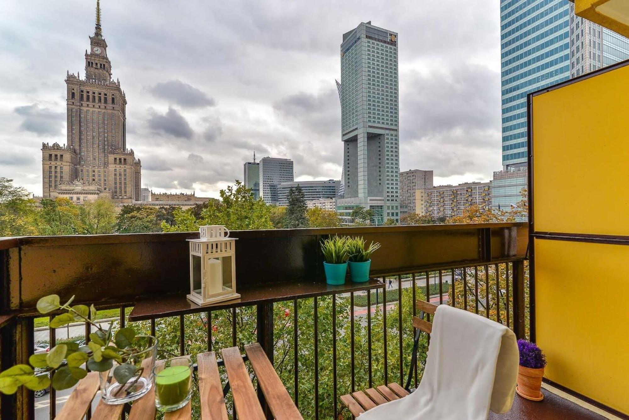 Cozy Apartment With Balcony - Palace Of Culture By Rent Like Home Warsaw Luaran gambar